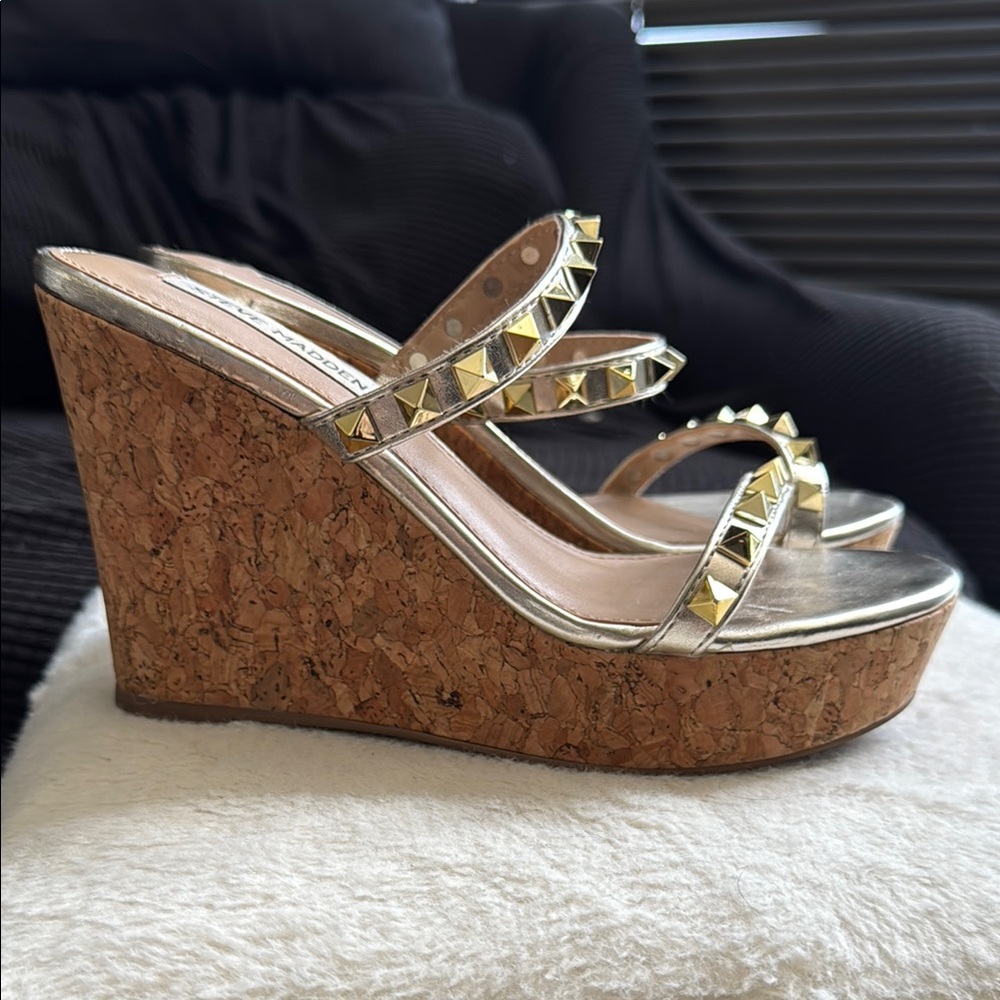 Steve Madden Gold and Brown Wedge Sandals